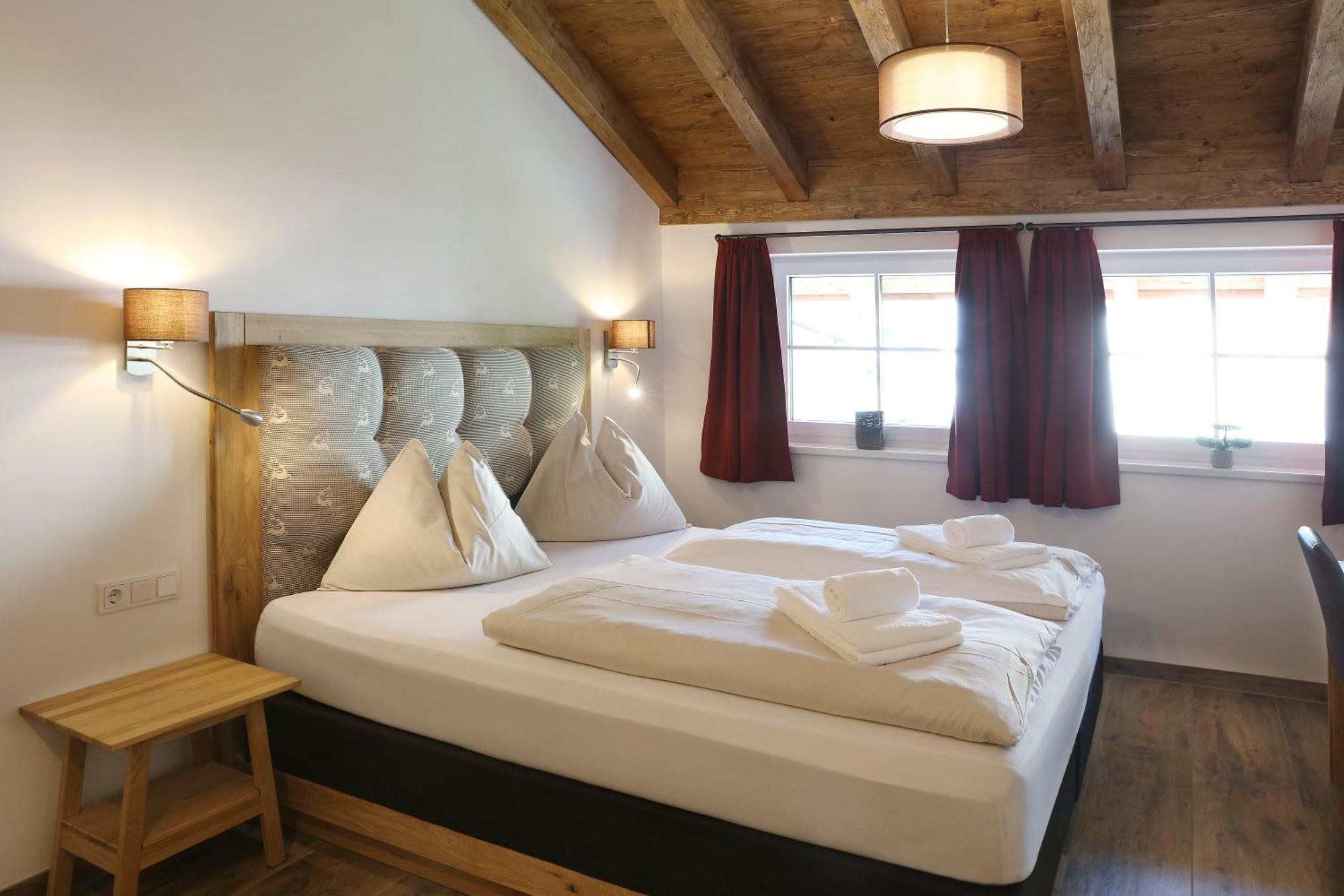 Tauernsuites Mitterwirt By Alps Resorts Piesendorf Exterior photo